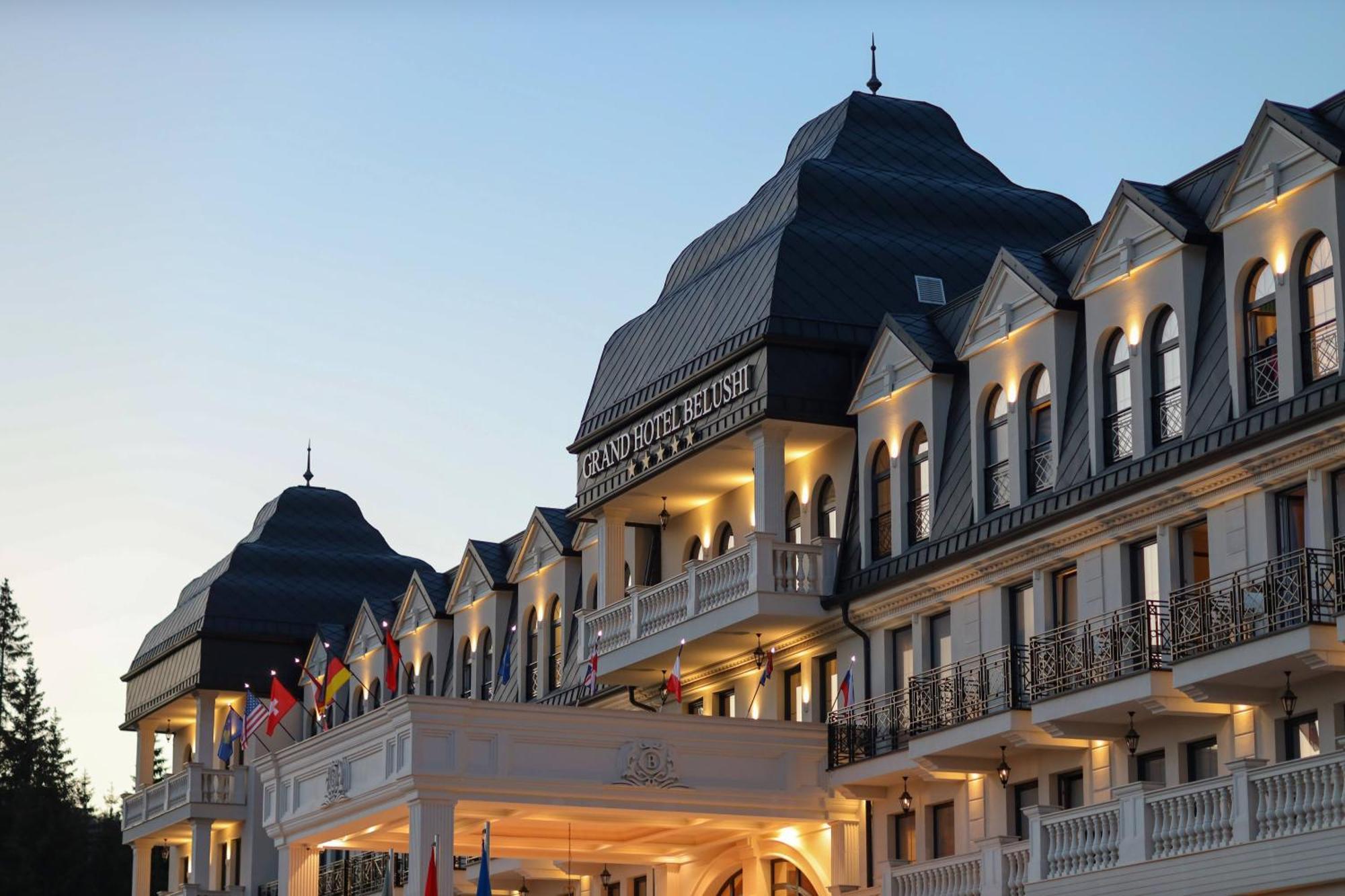 Grand Hotel Belushi Boge Exteriér fotografie