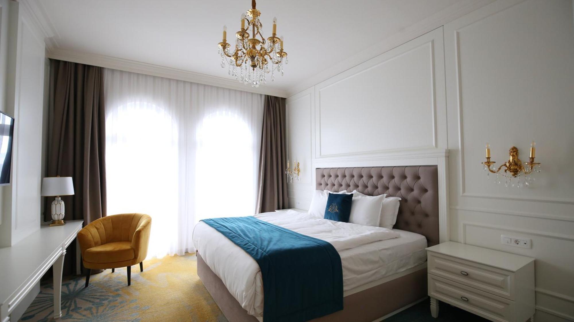 Grand Hotel Belushi Boge Exteriér fotografie